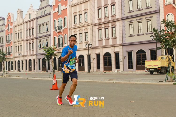 Race photo from ISOPlus Run 2024 Jakarta