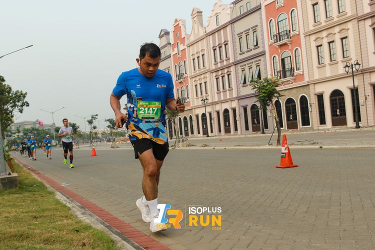 Race photo from ISOPlus Run 2024 Jakarta