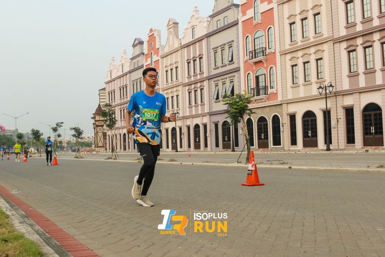 Race photo from ISOPlus Run 2024 Jakarta