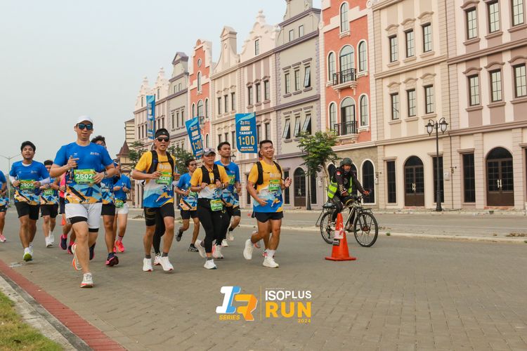 Race photo from ISOPlus Run 2024 Jakarta