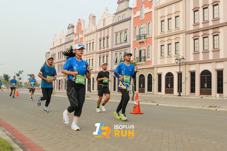 Race photo from ISOPlus Run 2024 Jakarta