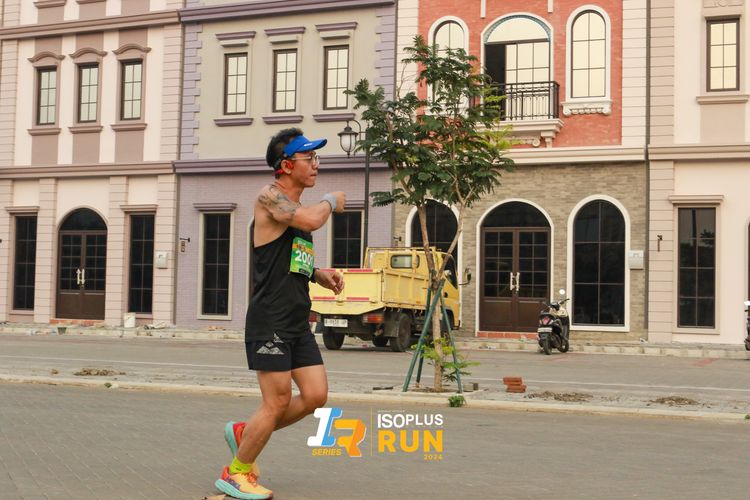 Race photo from ISOPlus Run 2024 Jakarta
