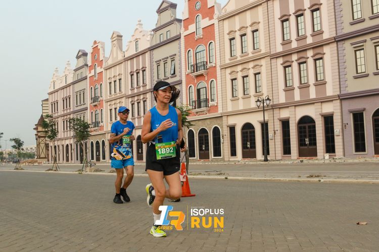Race photo from ISOPlus Run 2024 Jakarta