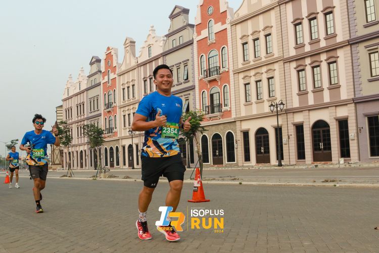 Race photo from ISOPlus Run 2024 Jakarta