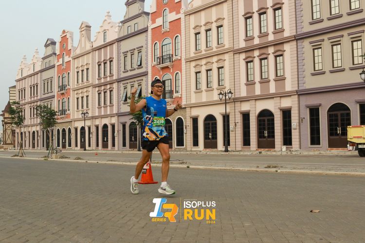 Race photo from ISOPlus Run 2024 Jakarta