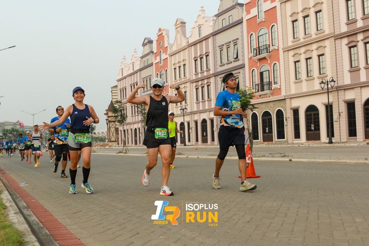 Race photo from ISOPlus Run 2024 Jakarta