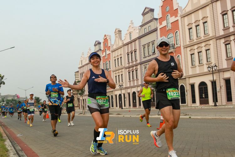 Race photo from ISOPlus Run 2024 Jakarta