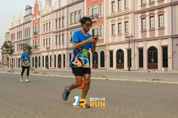 Race photo from ISOPlus Run 2024 Jakarta