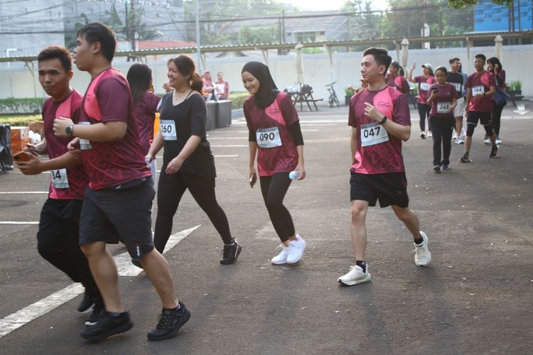 Race photo from Assurance Fun Run 2024