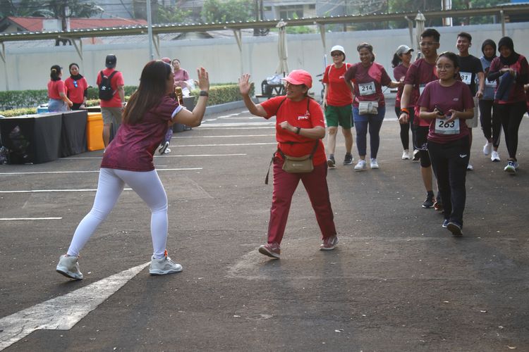 Race photo from Assurance Fun Run 2024