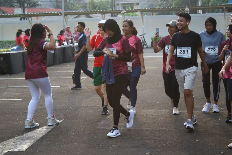 Race photo from Assurance Fun Run 2024