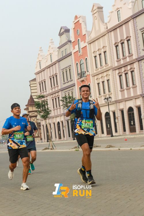 Race photo from ISOPlus Run 2024 Jakarta
