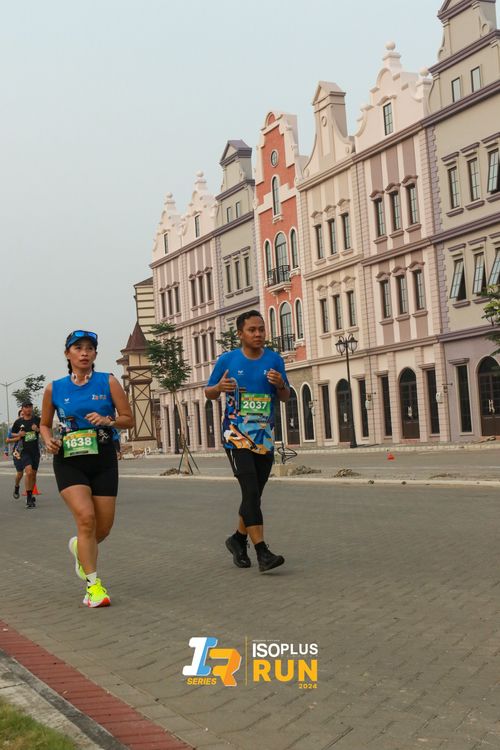 Race photo from ISOPlus Run 2024 Jakarta