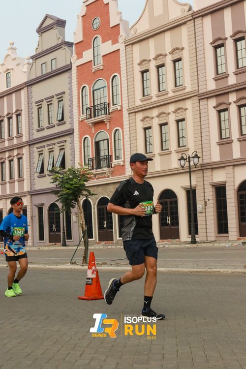 Race photo from ISOPlus Run 2024 Jakarta