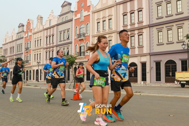 Race photo from ISOPlus Run 2024 Jakarta