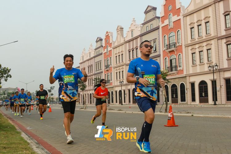 Race photo from ISOPlus Run 2024 Jakarta