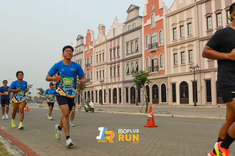 Race photo from ISOPlus Run 2024 Jakarta