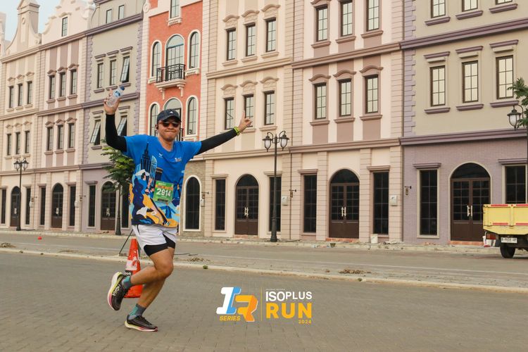 Race photo from ISOPlus Run 2024 Jakarta