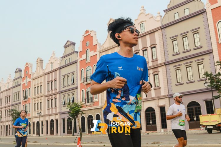 Race photo from ISOPlus Run 2024 Jakarta