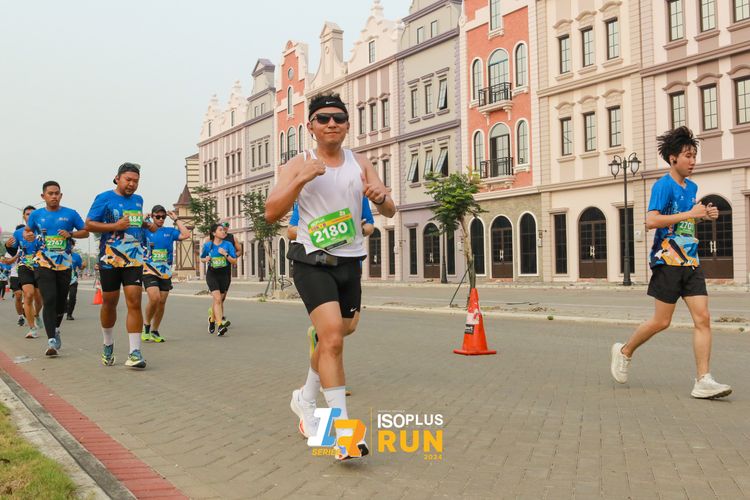Race photo from ISOPlus Run 2024 Jakarta