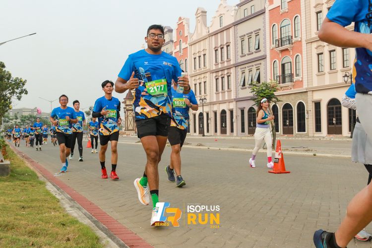 Race photo from ISOPlus Run 2024 Jakarta
