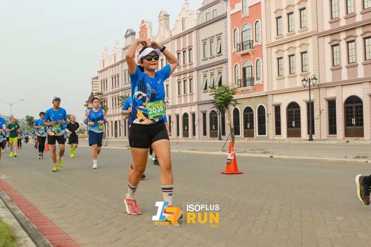 Race photo from ISOPlus Run 2024 Jakarta