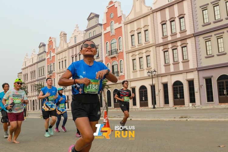 Race photo from ISOPlus Run 2024 Jakarta