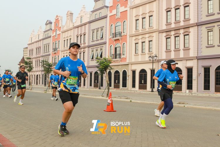 Race photo from ISOPlus Run 2024 Jakarta
