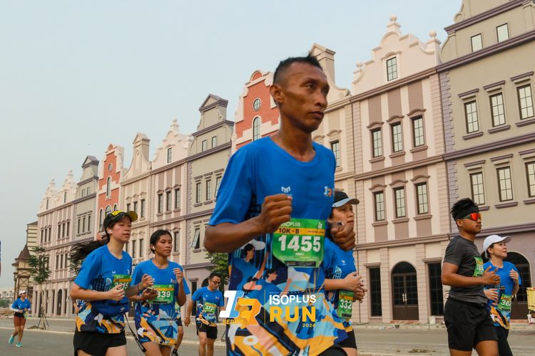 Race photo from ISOPlus Run 2024 Jakarta