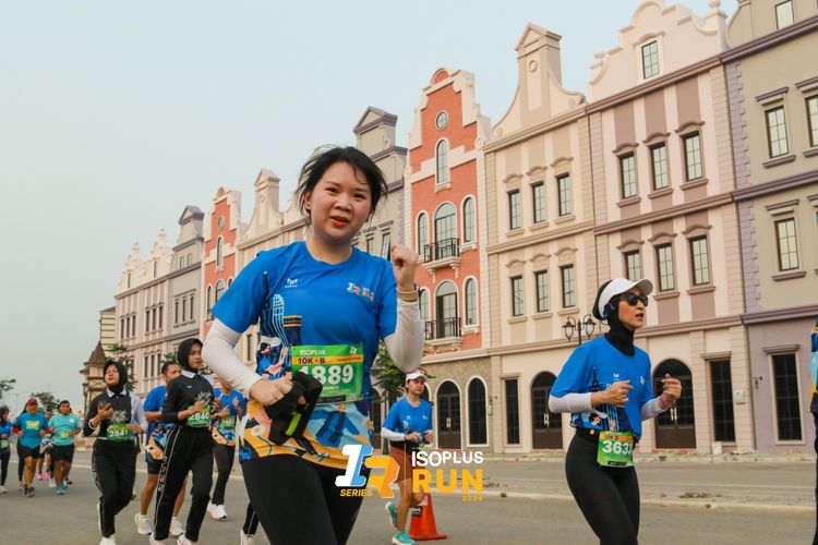 Race photo from ISOPlus Run 2024 Jakarta