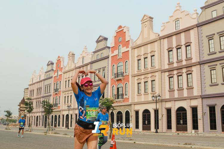 Race photo from ISOPlus Run 2024 Jakarta