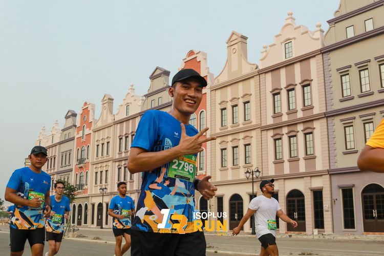 Race photo from ISOPlus Run 2024 Jakarta
