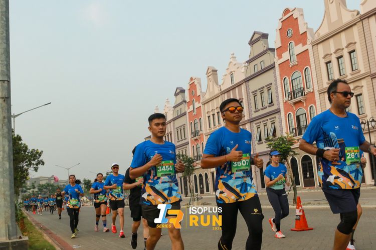 Race photo from ISOPlus Run 2024 Jakarta