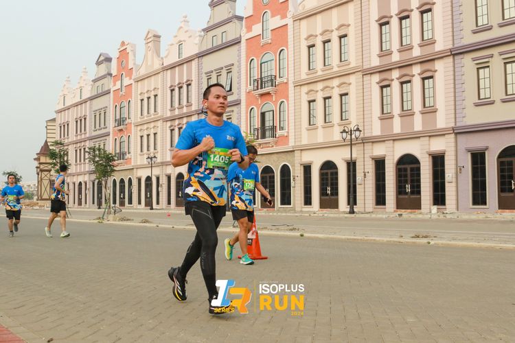 Race photo from ISOPlus Run 2024 Jakarta