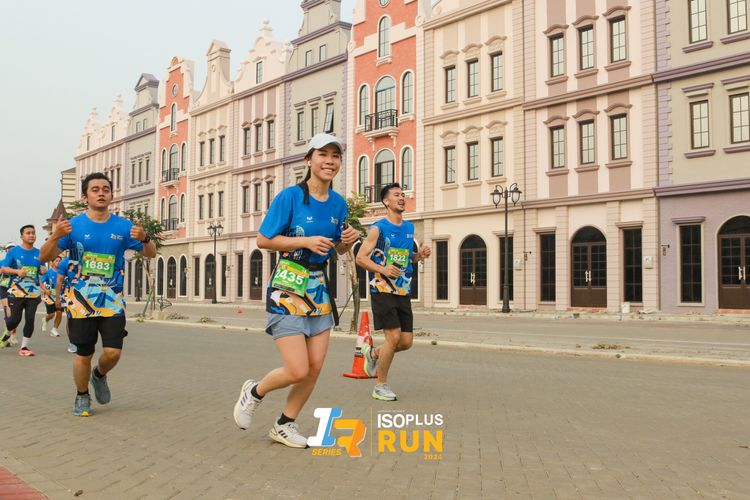 Race photo from ISOPlus Run 2024 Jakarta