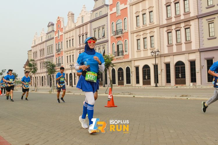 Race photo from ISOPlus Run 2024 Jakarta