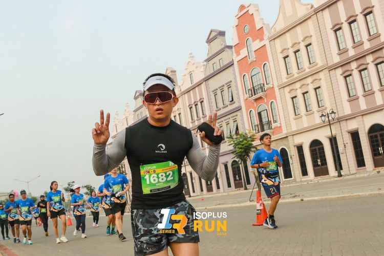 Race photo from ISOPlus Run 2024 Jakarta
