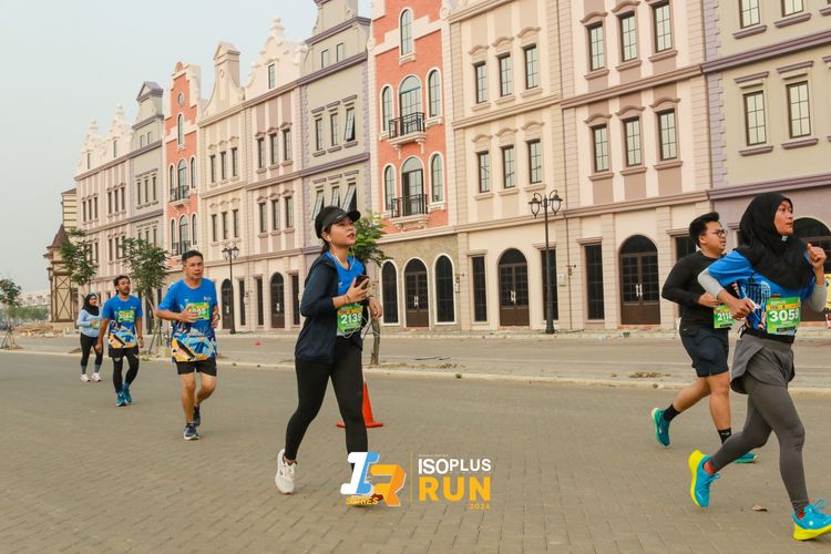 Race photo from ISOPlus Run 2024 Jakarta