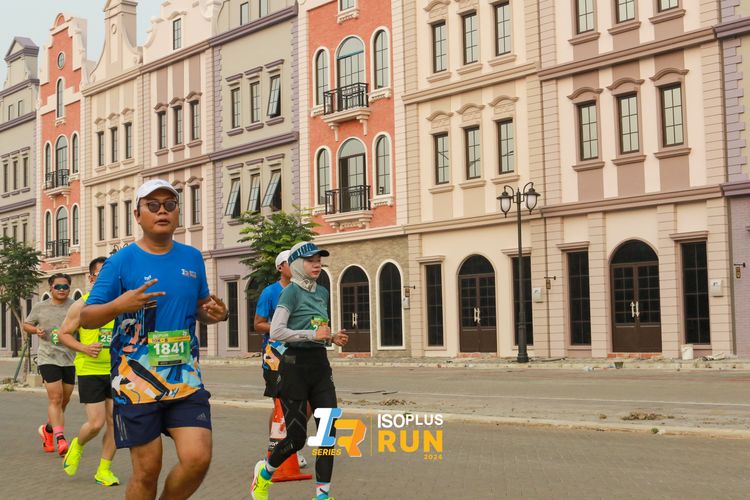 Race photo from ISOPlus Run 2024 Jakarta