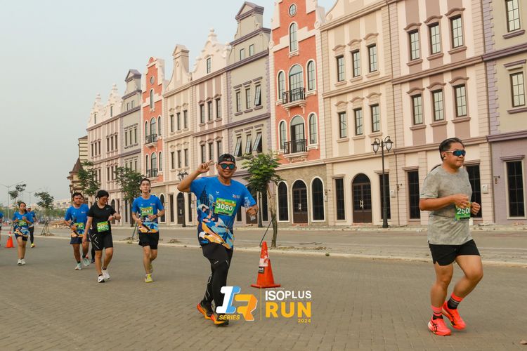 Race photo from ISOPlus Run 2024 Jakarta