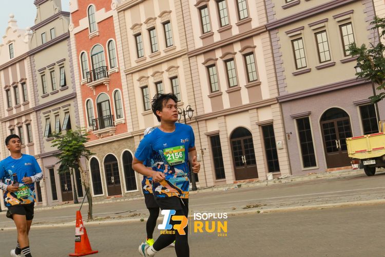 Race photo from ISOPlus Run 2024 Jakarta