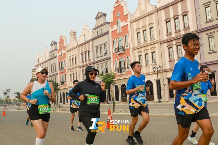Race photo from ISOPlus Run 2024 Jakarta