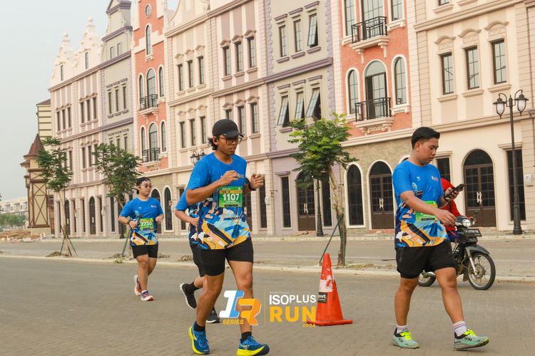 Race photo from ISOPlus Run 2024 Jakarta