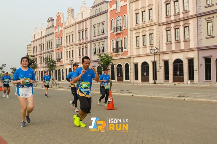 Race photo from ISOPlus Run 2024 Jakarta