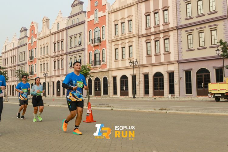 Race photo from ISOPlus Run 2024 Jakarta