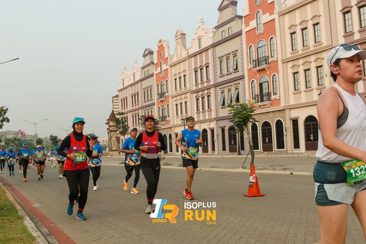 Race photo from ISOPlus Run 2024 Jakarta