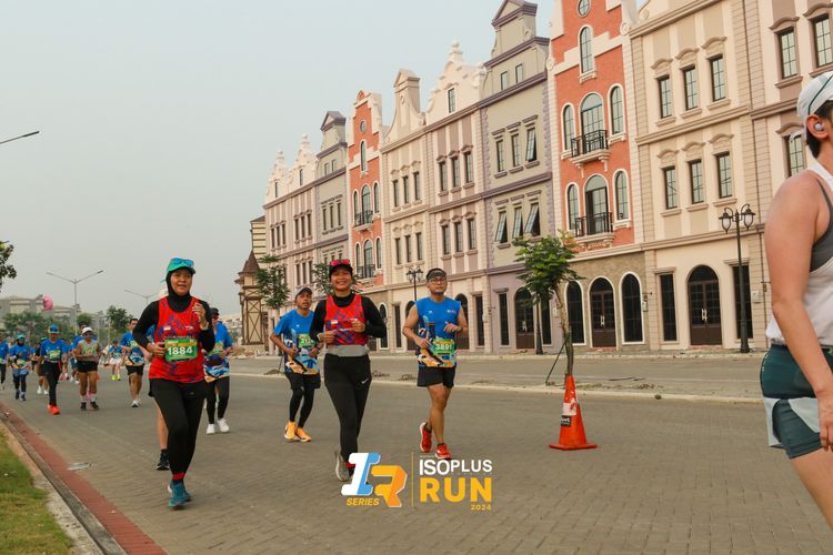 Race photo from ISOPlus Run 2024 Jakarta