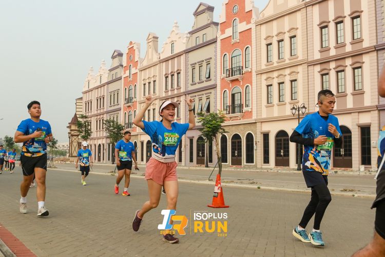 Race photo from ISOPlus Run 2024 Jakarta