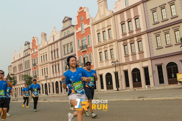 Race photo from ISOPlus Run 2024 Jakarta