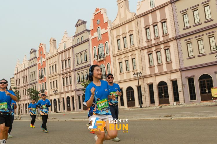 Race photo from ISOPlus Run 2024 Jakarta
